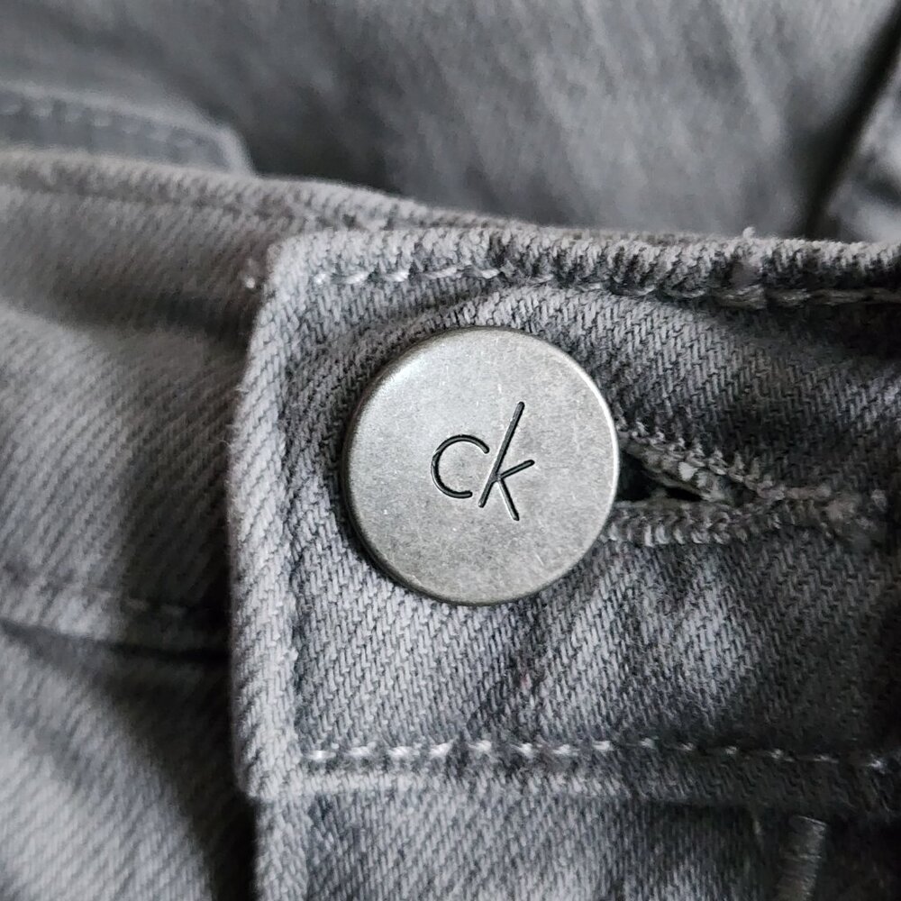 Calvin Klein Jeans Womens Size 2x30 Gray Denim Skinny Stretch Minimalist Comfort - Picture 6 of 7